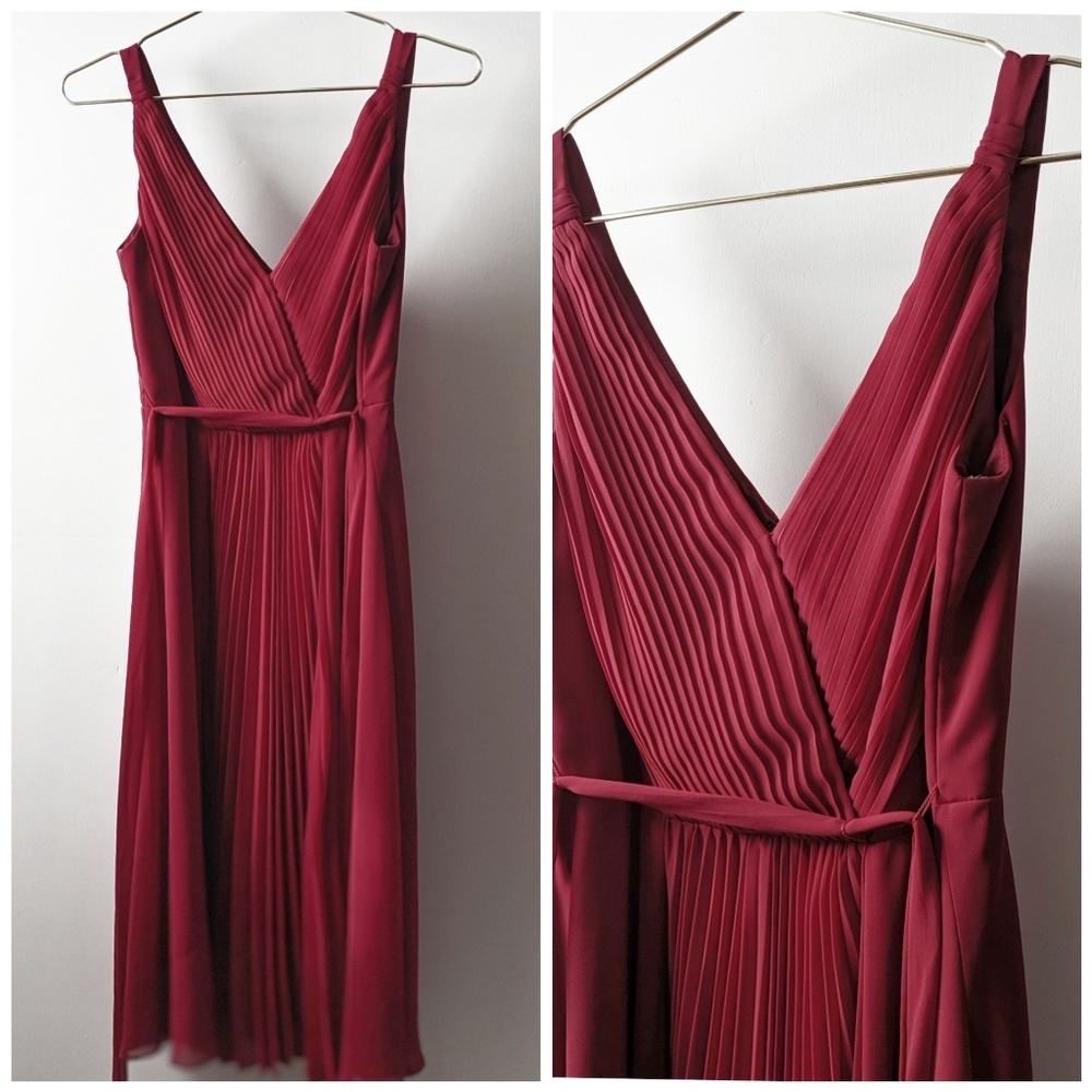 David's Bridal Pleated Chiffon Crinkle Dress